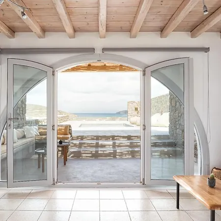 아파트 Koumi Homes Mykonos
