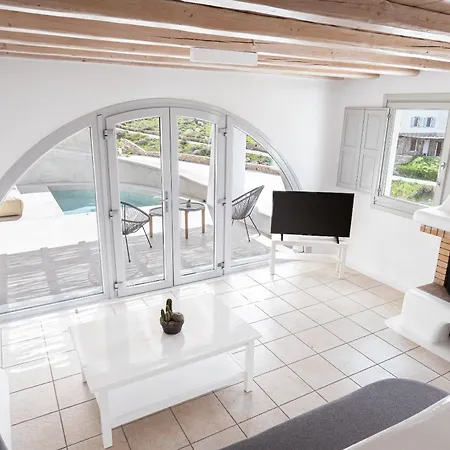 아파트 Koumi Homes Mykonos